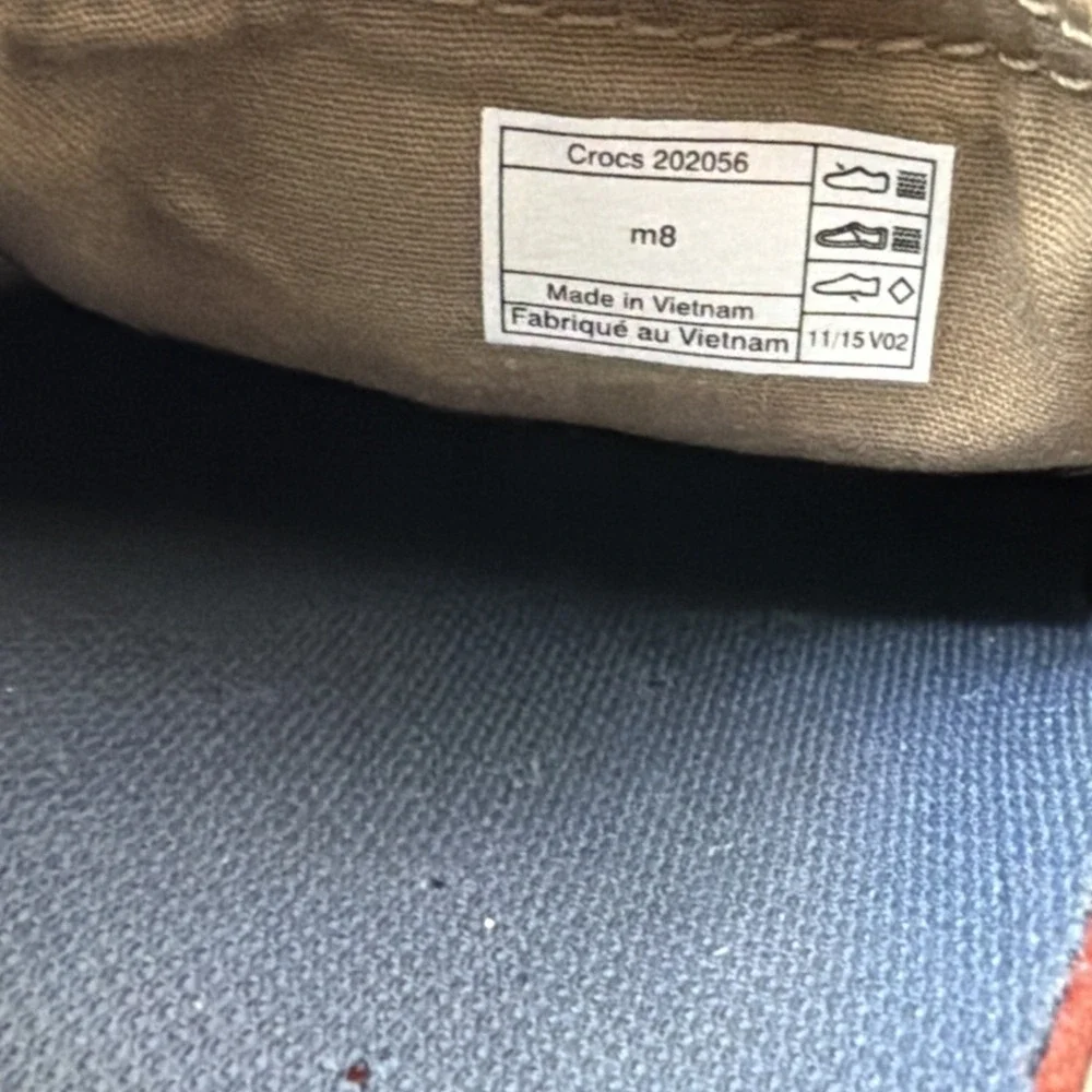 Crocs 202056 Men's Santa Cruz Slip-On Canvas‎ Boat Shoes Men's 8 Gym Comfy Shoe